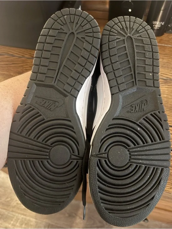 Nike Dunks - Picture 4 of 6